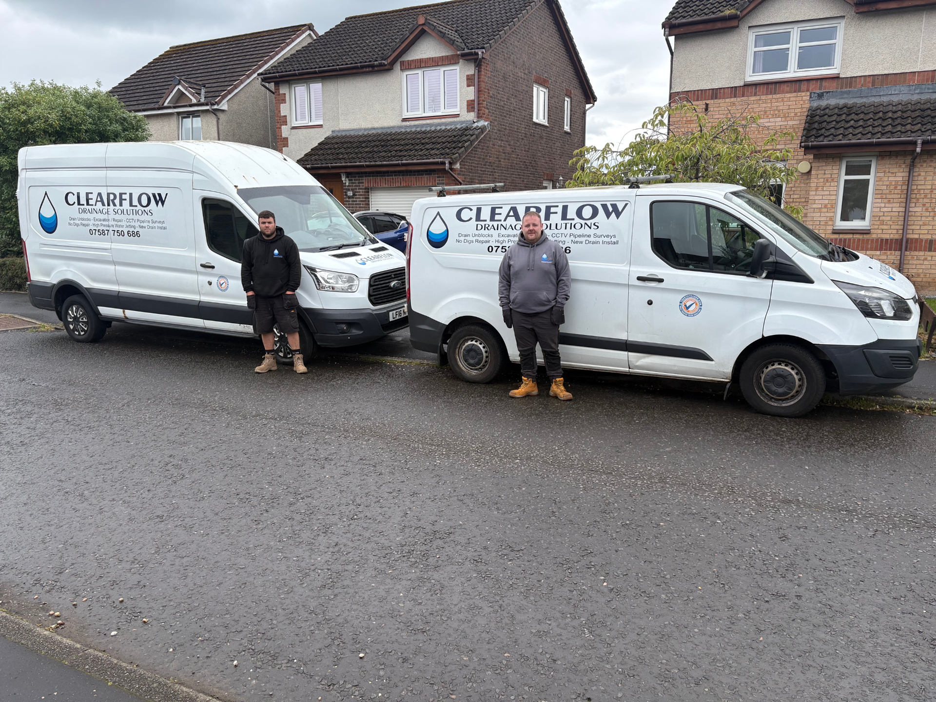 ClearFlow vans and engineers arriving on site in Glasgow